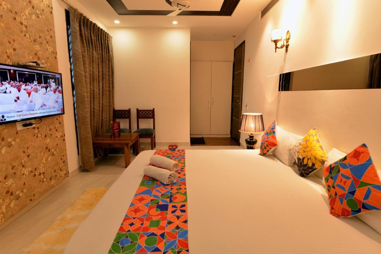 Hotel The Yellow