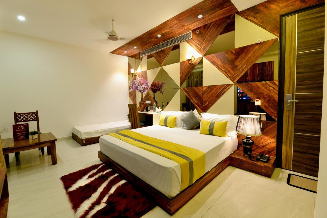The Yellow 3* Nayagaon